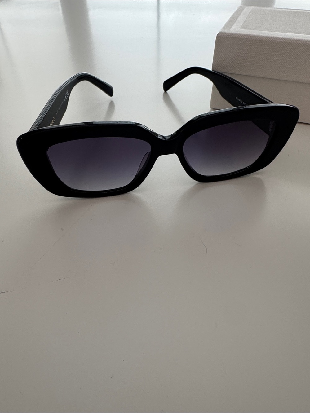 NWT-Celine Triomphe 04 Black Oversized Square Sunglasses in Acetate. - Picture 5 of 6